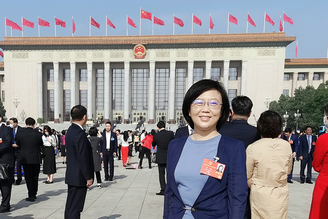 6. 全国人大代表、乐鱼网页版登录入口-乐鱼（中国）光电所型号副总师羊毅