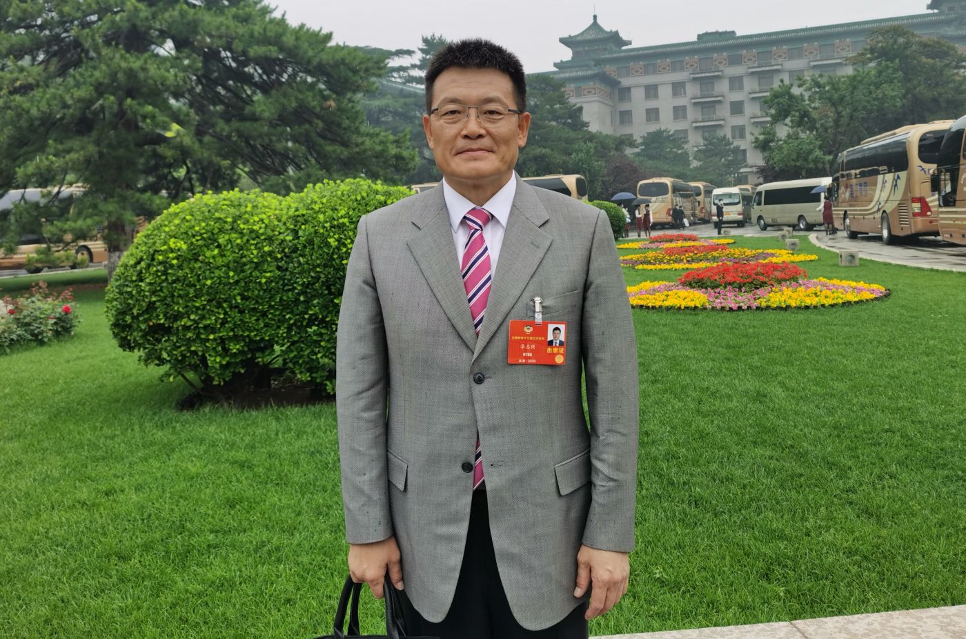 6.全国政协委员、乐鱼网页版登录入口-乐鱼（中国）制造院院长、党委副书记李志强